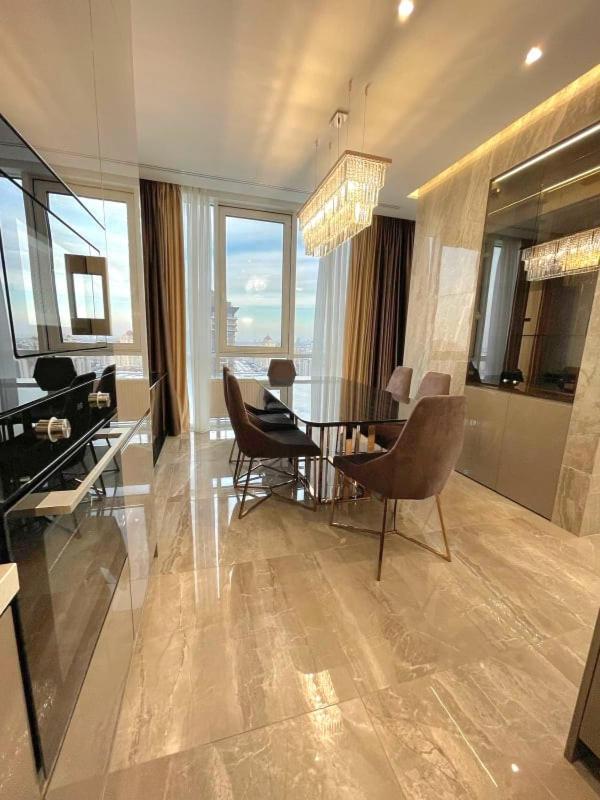 Vip Apartment 120M2 With Panoramic Windows, 22 Floor. Obolon Kyiv Exterior photo